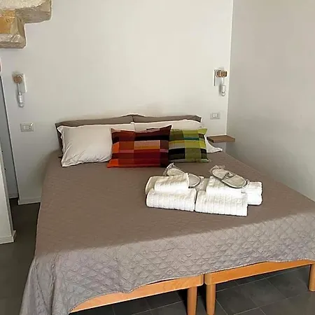 Oda ve Kahvaltı Santa Chiara 3*