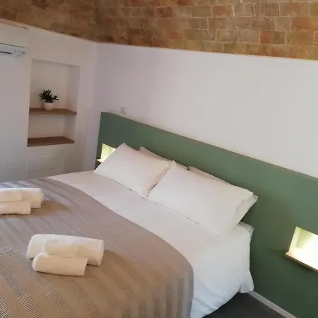 Santa Chiara Bed & Breakfast *